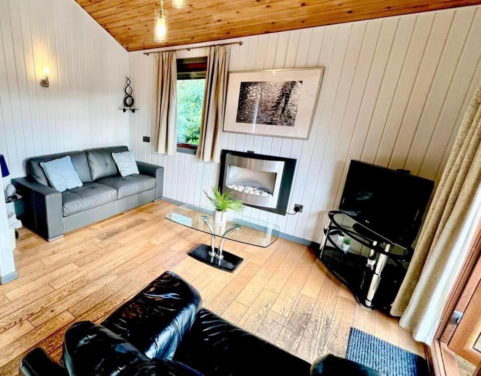Holly Lodge 12 Hot Tub York Zewnętrze zdjęcie